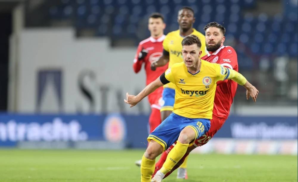 整个比赛过 整个比赛过