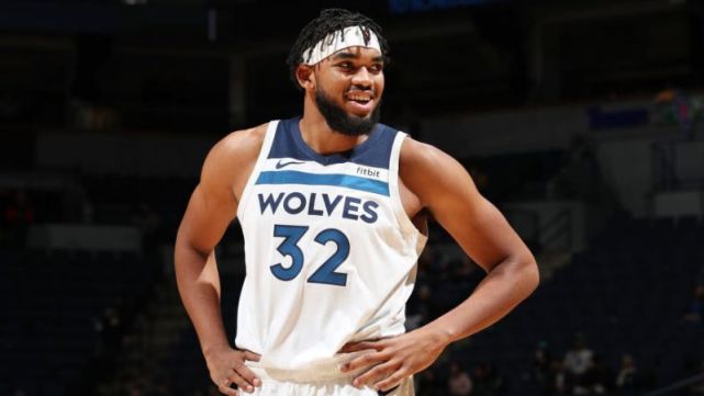 也在进攻端 也在进攻端