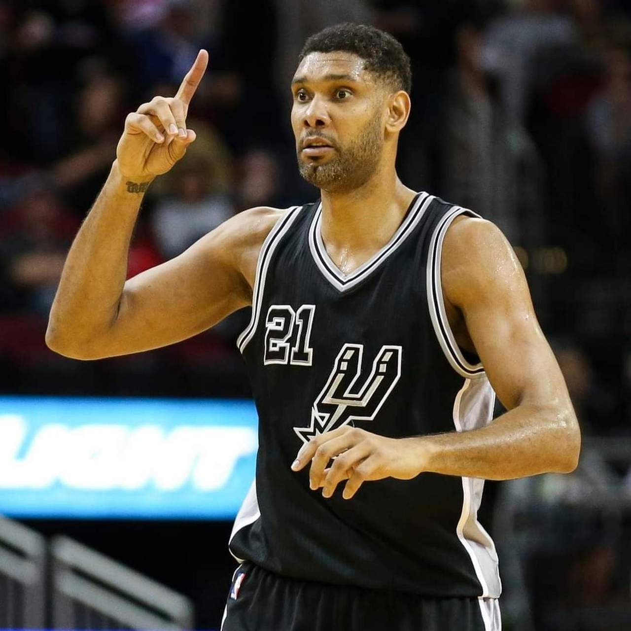 而是对赛场 而是对赛场