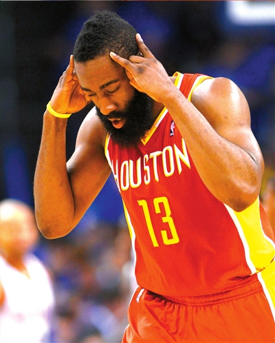 湖人同时遭 湖人同时遭